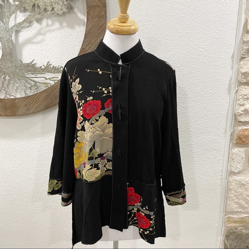 Vintage Moonlight Asian Inspired Mandarin Blouse Black Red Floral Medium